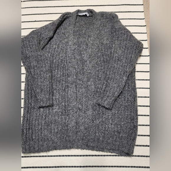 Zara Wool Cardigan - Picture 1 of 3